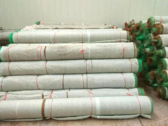 環(huán)保草毯的施工細(xì)節(jié)需要注意哪些？